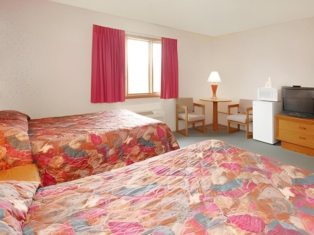 Econo Lodge Cuba I-86 Eksteriør billede