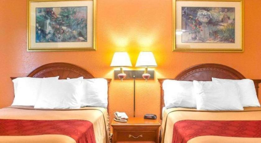 Econo Lodge Cuba I-86 Eksteriør billede