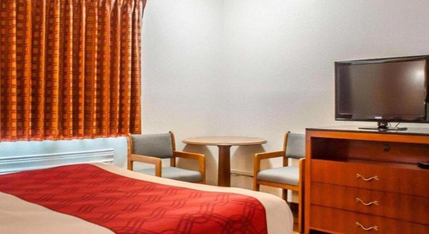 Econo Lodge Cuba I-86 Eksteriør billede